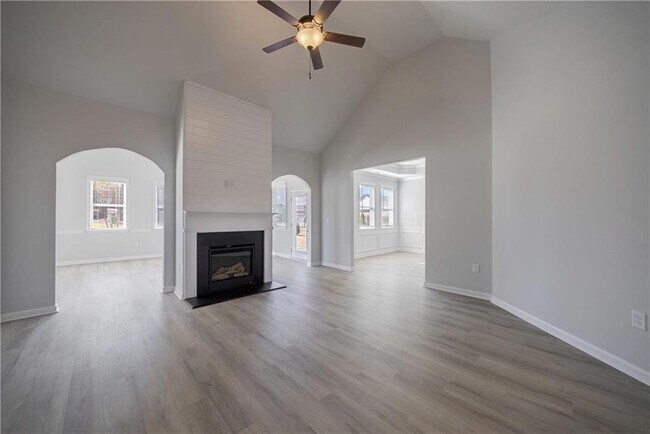 Building Photo - 931 Park Pl St