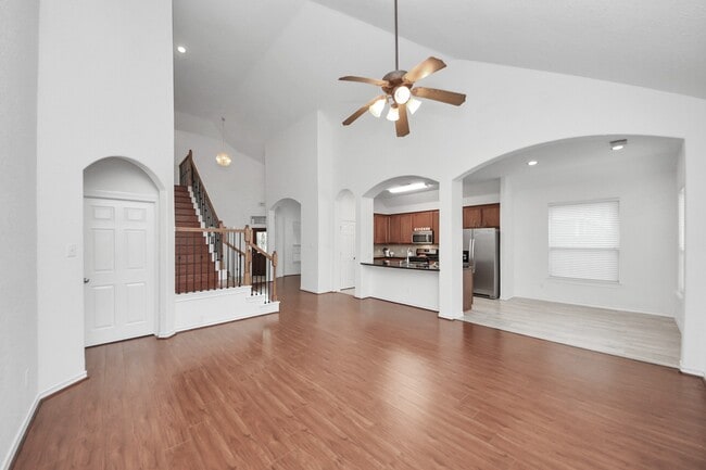 Building Photo - 5014 Parkcanyon Ln