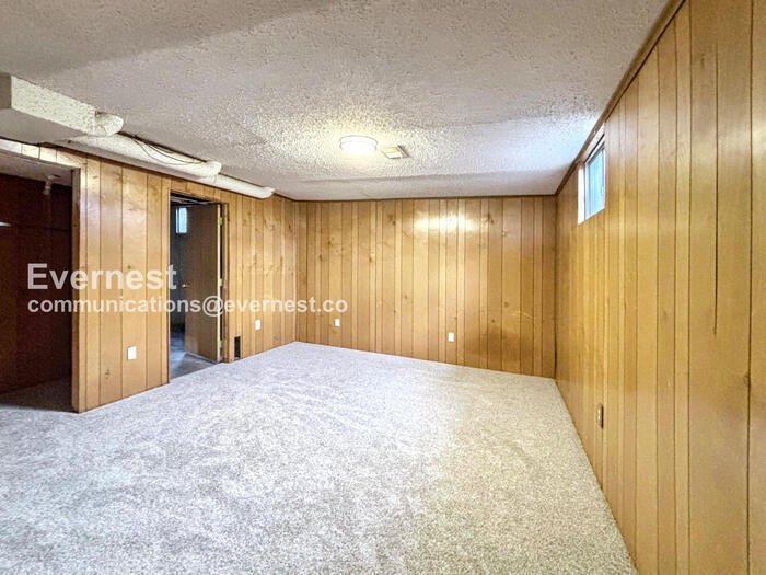 Building Photo - 739 43rd Ave