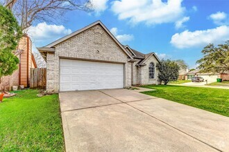 Building Photo - 7402 Canebrake Ln