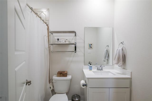 Building Photo - 1540 Princeton Dr