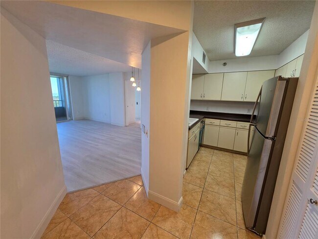 Building Photo - 2333 Feather Sound Dr