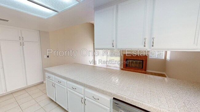 Building Photo - 12441 Kestrel St