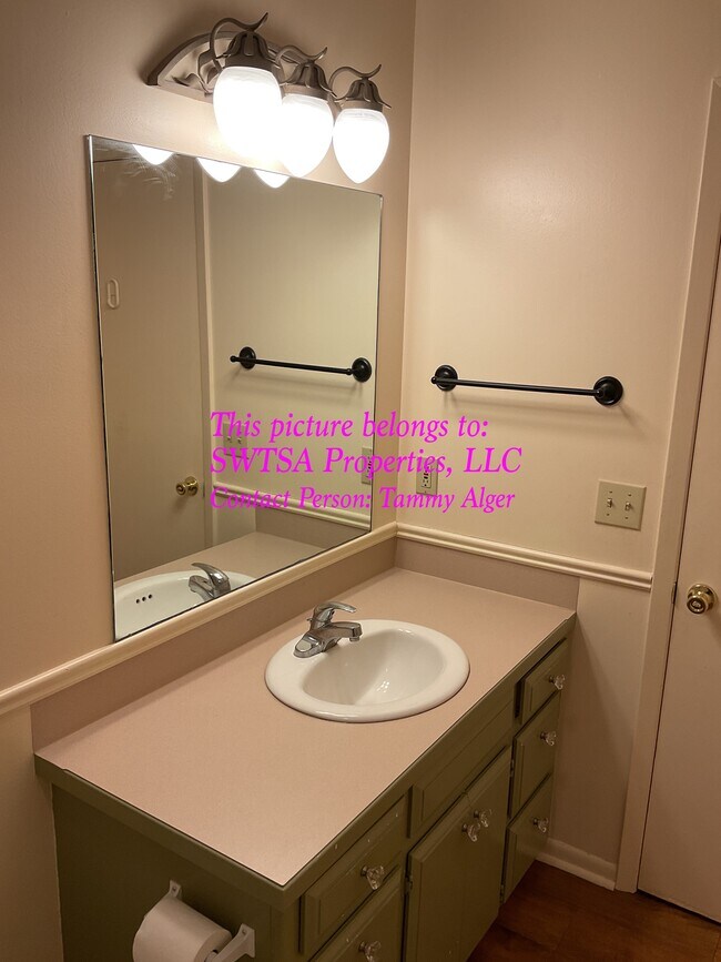 Building Photo - 929 Wood Street