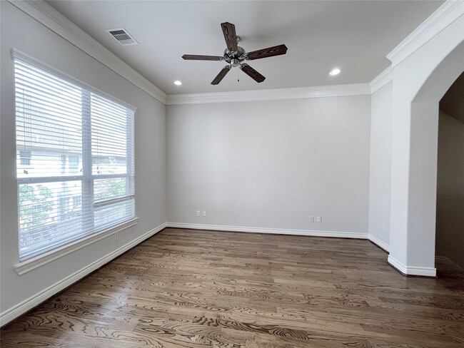 Building Photo - 2612 Edgefield Lakes Dr