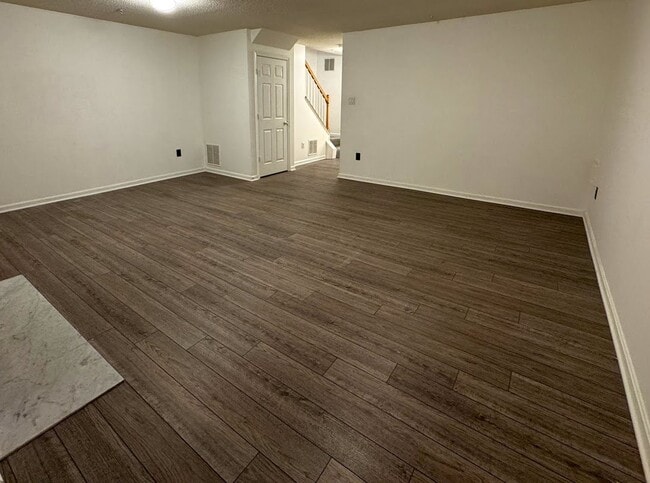 Building Photo - 2203 Bear Valley Terrace