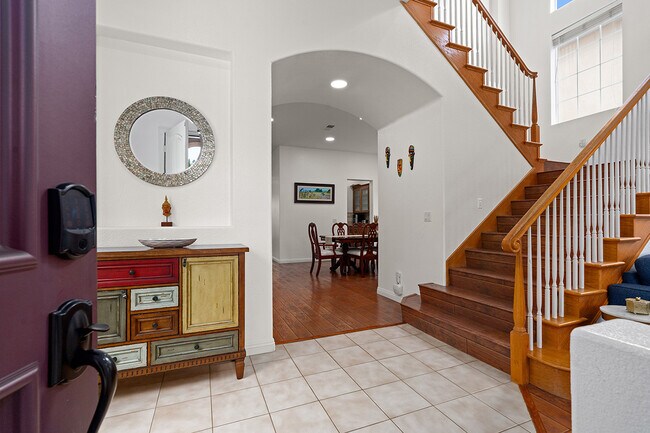 Building Photo - 7116 Torrey Mesa Ct