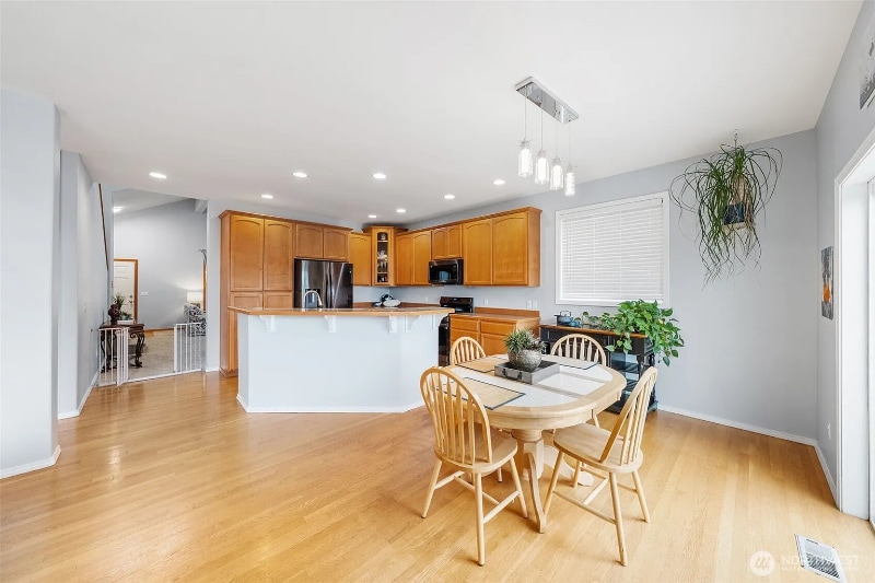 Primary Photo - 1702 Balsa Ct