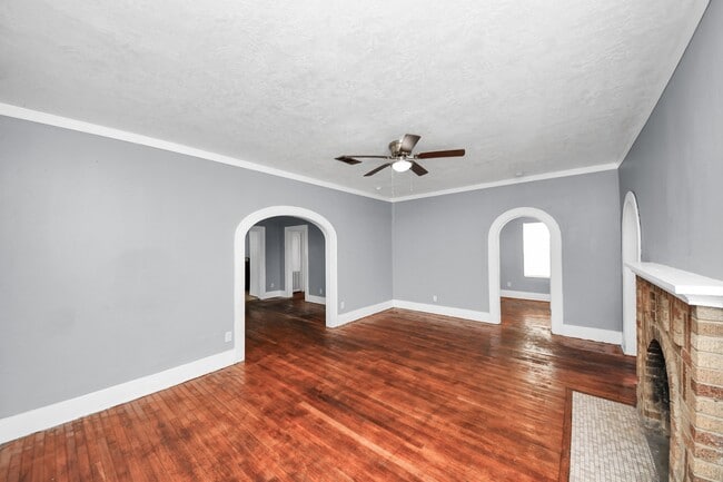Building Photo - 3319 Holman St