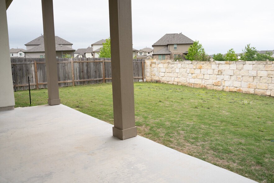 Building Photo - 532 Arrowhead Vine St