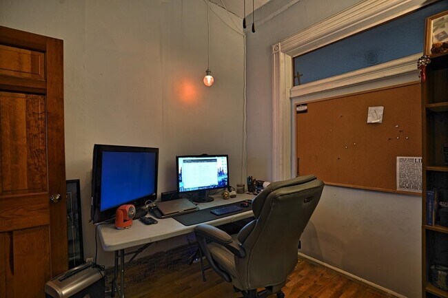 Building Photo - 1114 Washington St