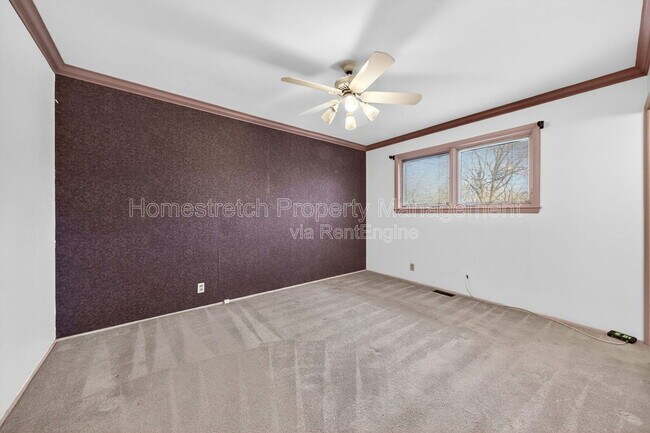 Building Photo - 2060 Loveland Dr