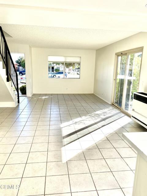 Building Photo - 9401 Petit Ct
