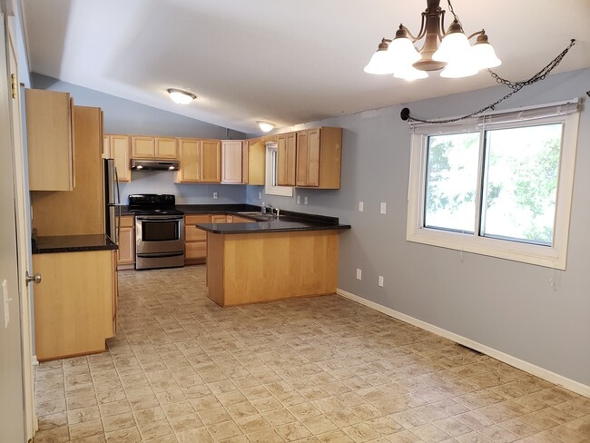 Primary Photo - 21 1st Ave NE