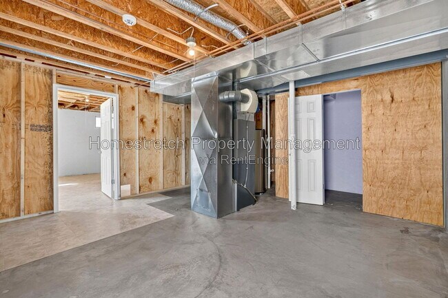 Building Photo - 6910 Emmons Dr
