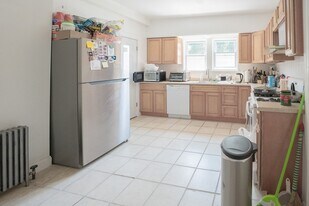 Building Photo - 25 Winthrop Ave