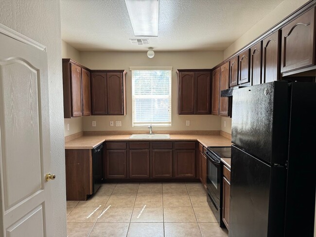 Building Photo - Beautiful Home for Rent in Tolleson!