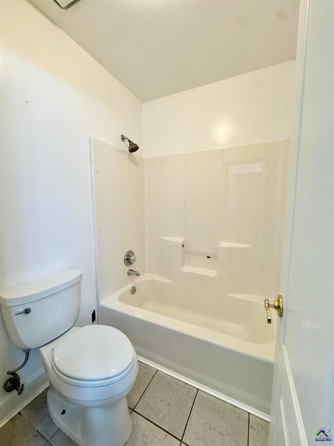 Building Photo - 1127 Alderly Ln