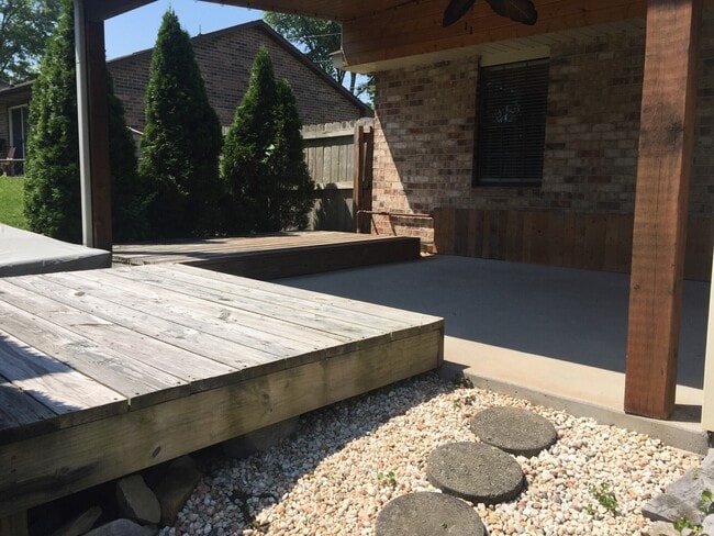 Back Patio/Deck - 4912 Angelia Dr