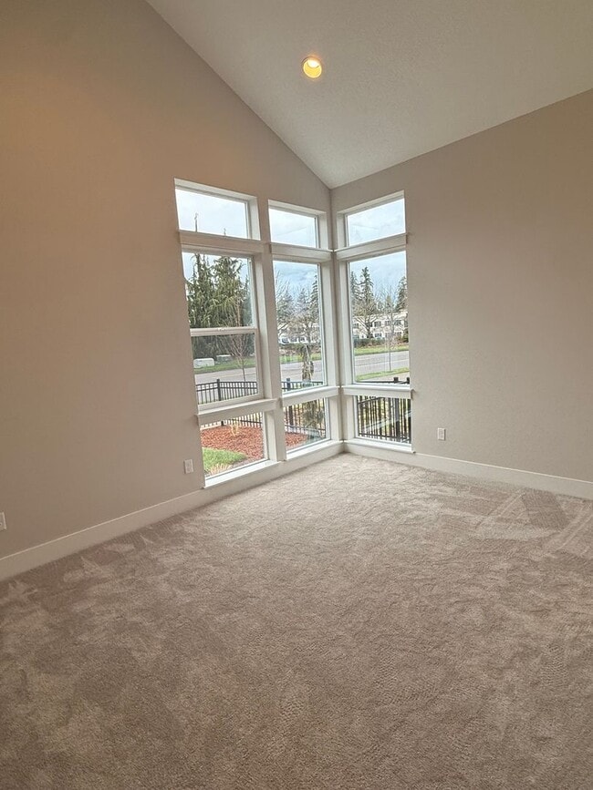 Building Photo - Goregous 3 Bedroom with Loft and Bonus Room! High Ceilings! Pantry! Keyless Entry! Double Oven & ...