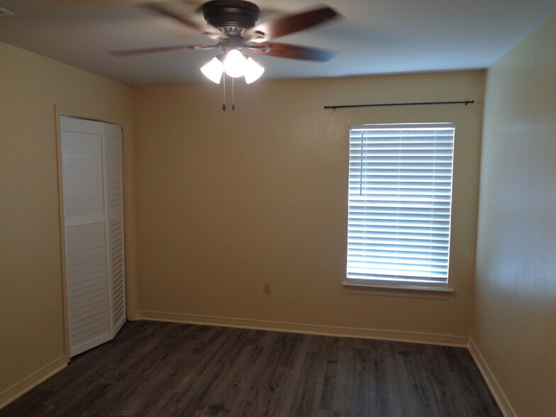Building Photo - 5264 Brightside View Dr