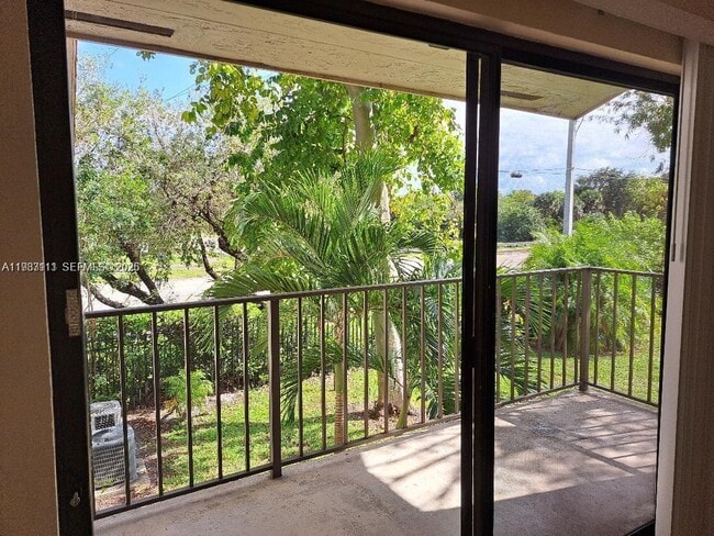 Building Photo - 1400 Windorah Way