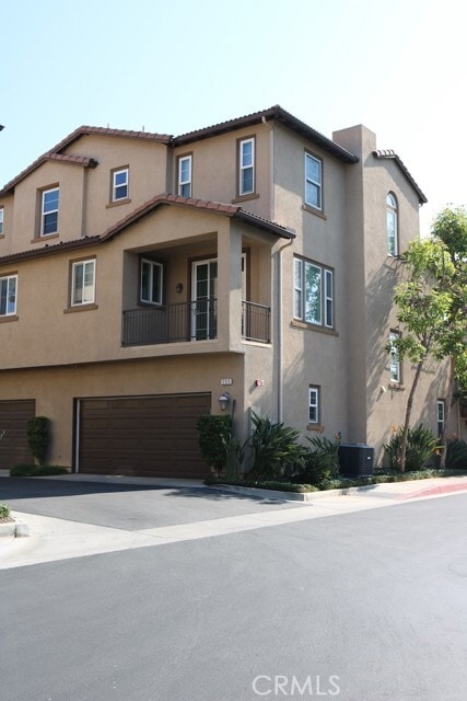 Primary Photo - 255 E Santa Fe Ct