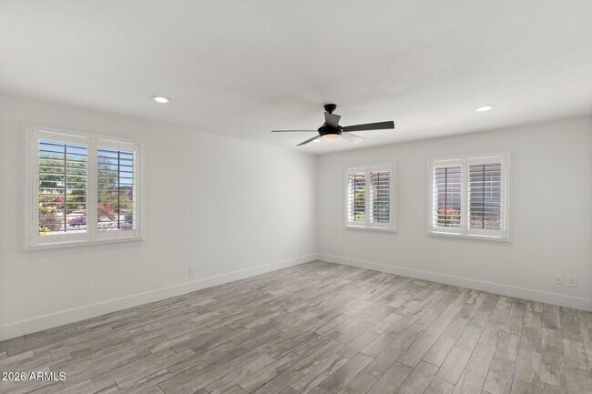 Building Photo - 8348 E Solano Dr