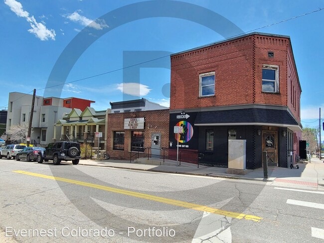 Building Photo - 2 br, 1 bath House - 1940 W 32nd Ave Apt 203