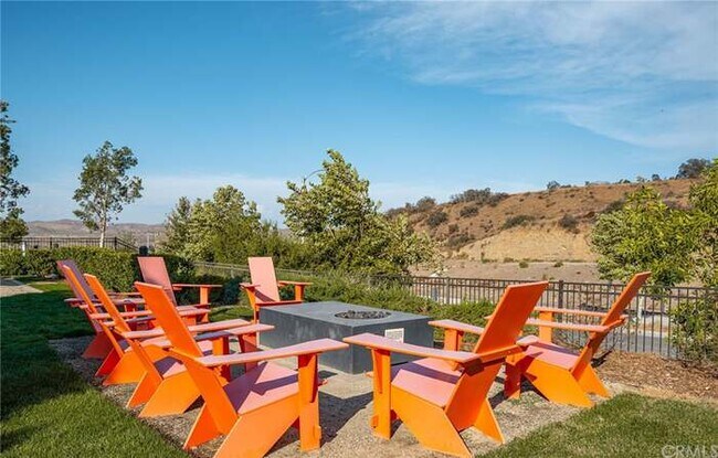 Building Photo - 2625 Verna Dr