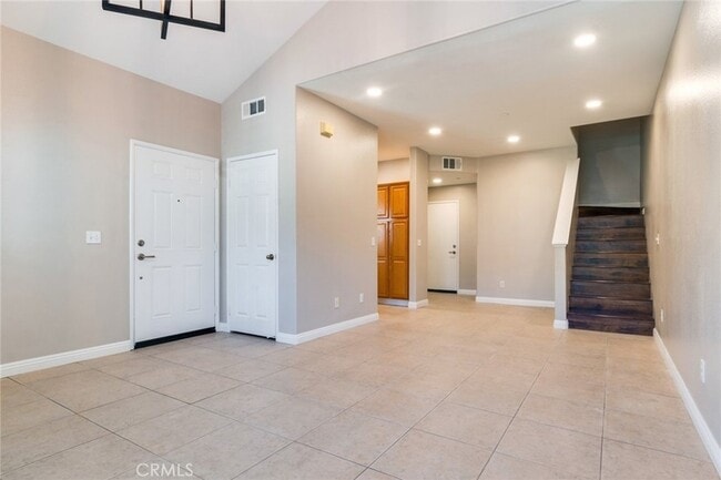 Building Photo - 1555 Orange Ave
