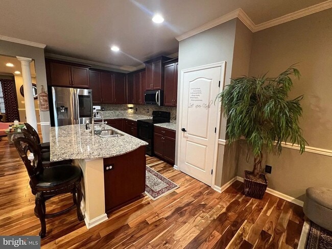 Building Photo - Fully Furnished Rental In Bayberry!