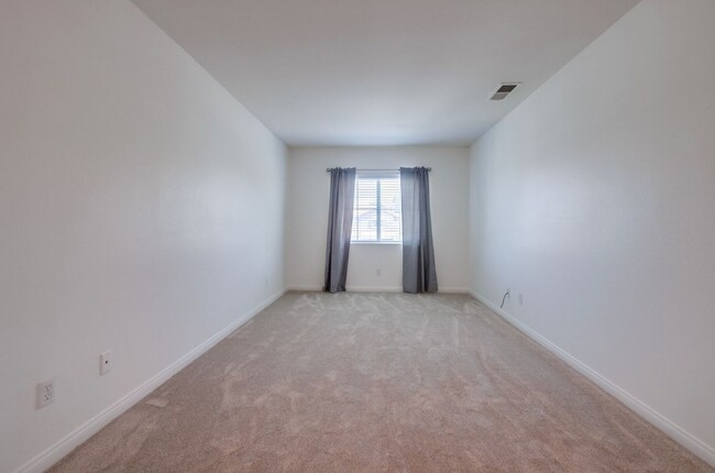 Building Photo - Upgraded Executive Home in Rancho Santalina