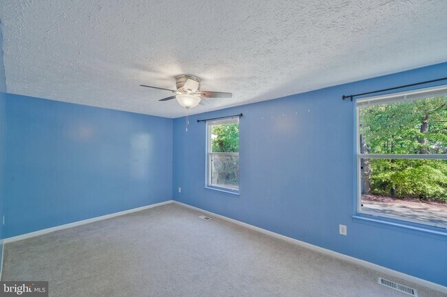 Building Photo - 7459 Aspenpark Rd