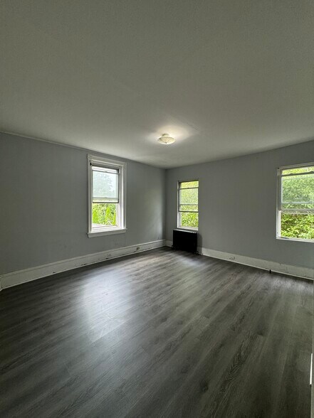 Building Photo - 4660 Castor Ave