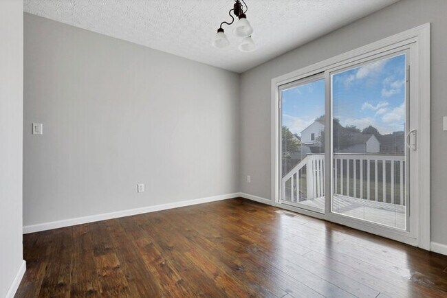 Building Photo - Pataskala Ridge Home
