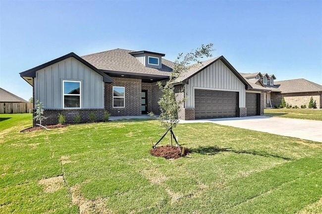 Primary Photo - 2008 W Flintlock Wy