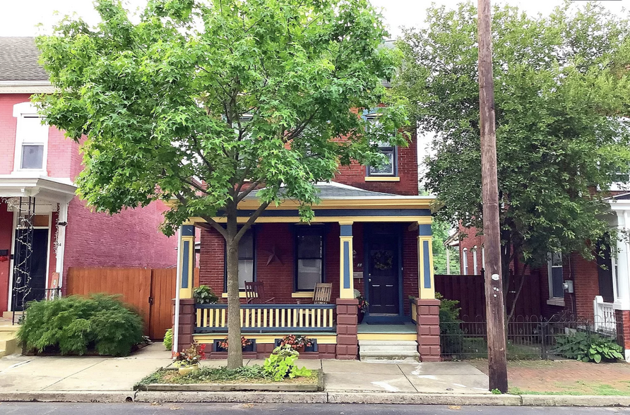 Primary Photo - 12 E 5th St