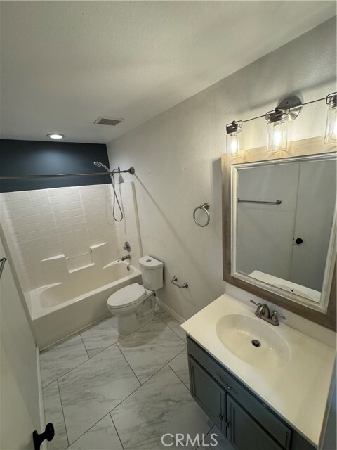 Building Photo - 1517 Marigold Dr