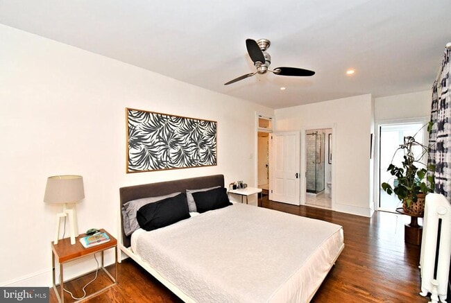 Building Photo - 365 2nd Ave