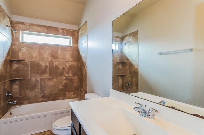 Building Photo - 3410 Bainbridge Hill Ln