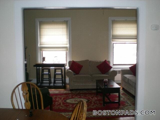 Building Photo - 435 Hanover St