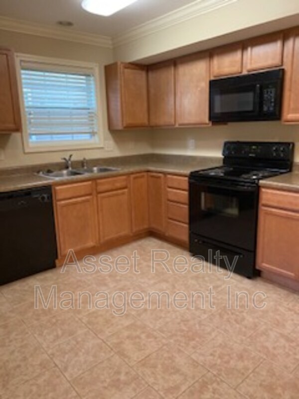 Building Photo - 4730 Forest Landing Way