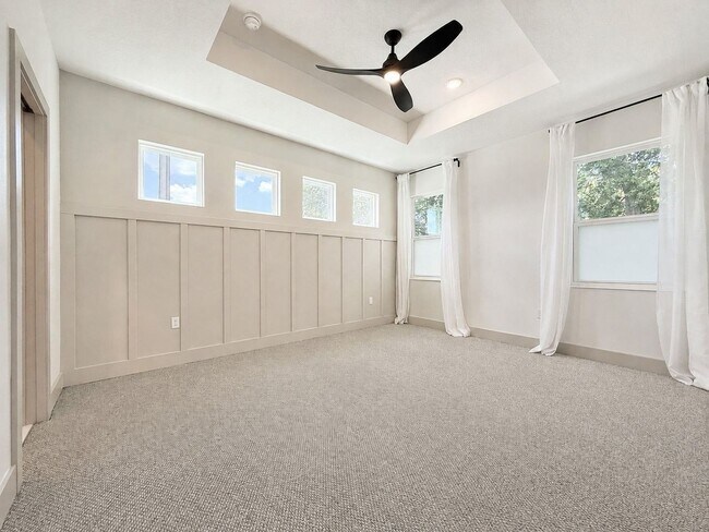 Building Photo - 724 Ellwood Ave