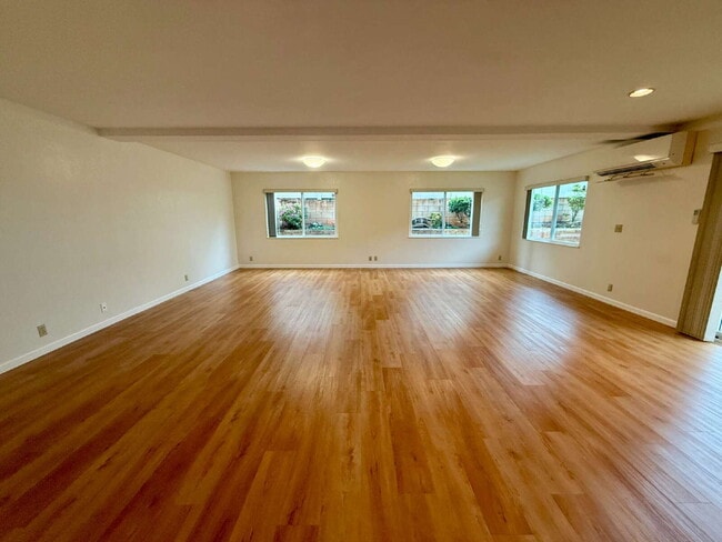 Building Photo - Spacious Upgraded 4-Bedroom Home in Waipio Gentry
