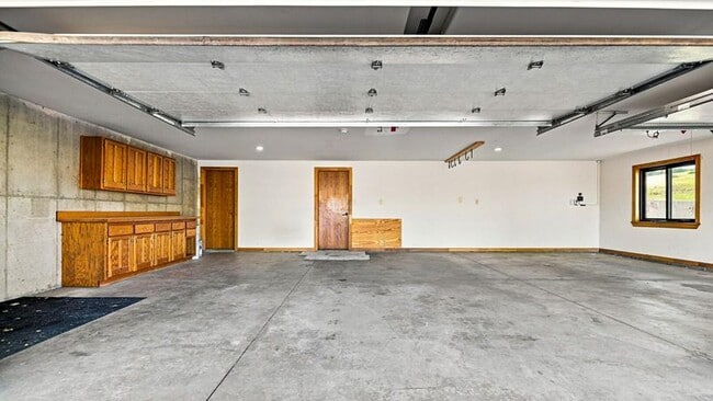 Building Photo - 4702 N State Hwy 67
