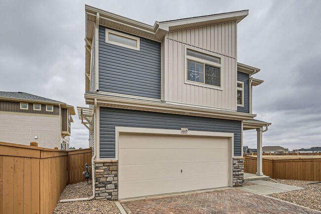 Building Photo - New Build 3 bed. 2.5 bath in the Reunion M...