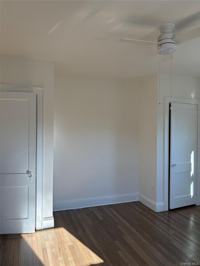 Building Photo - 166 Lake Ave