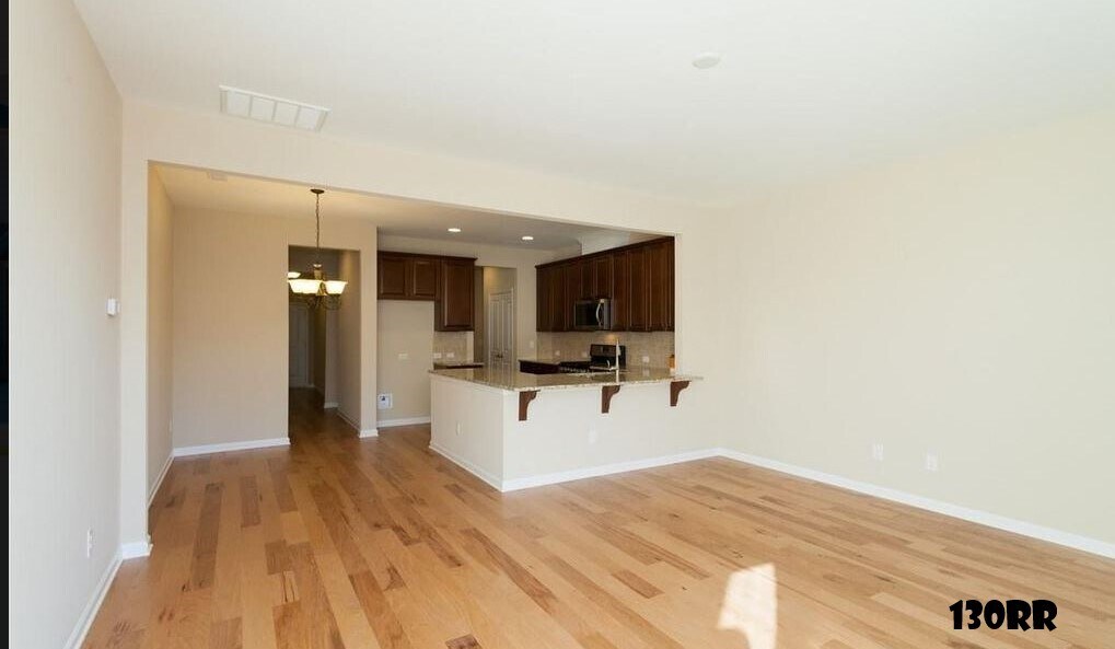 Building Photo - 130 Rubrum Dr
