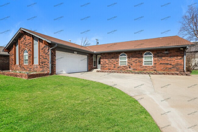 Building Photo - 2201 NW 46th St